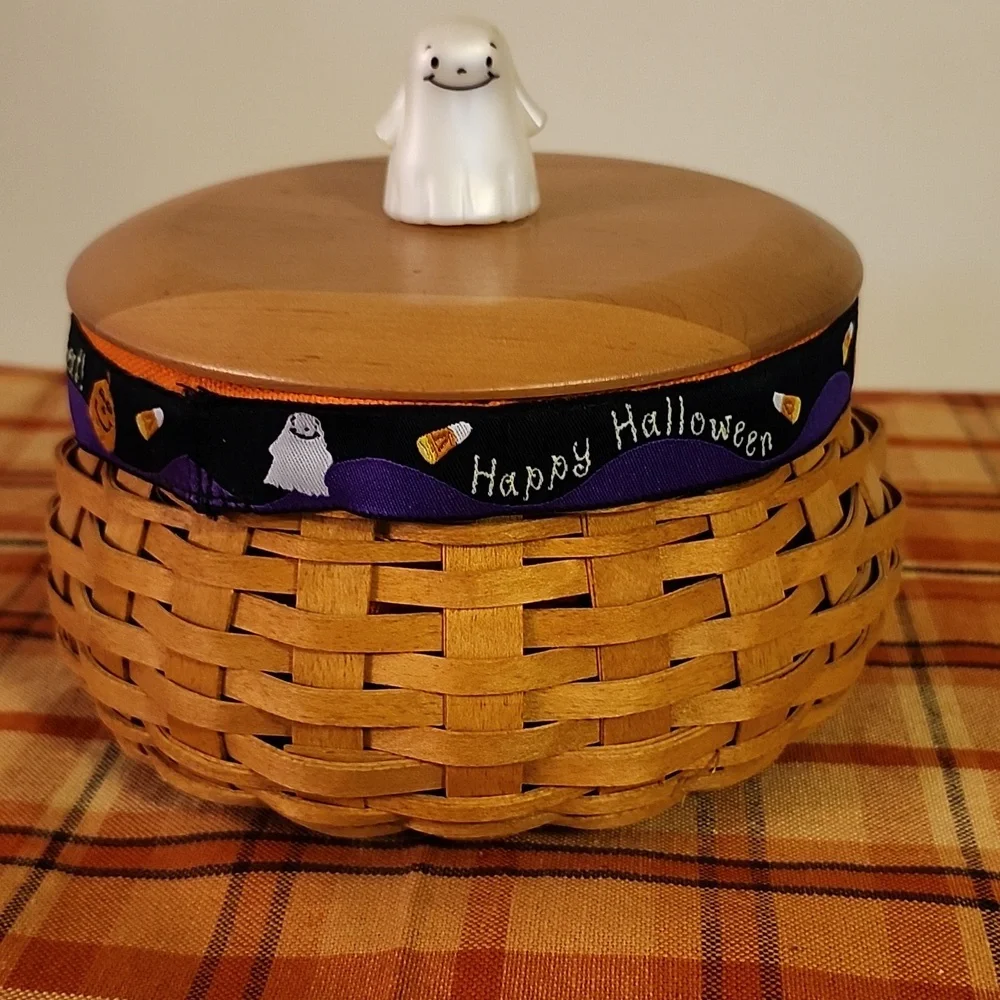 Longaberger Happy Halloween Basket with Ghost Lid